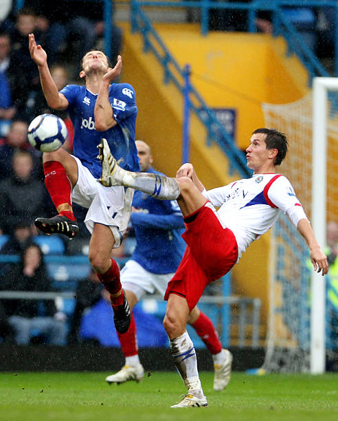 药厂和红军 药厂和红军